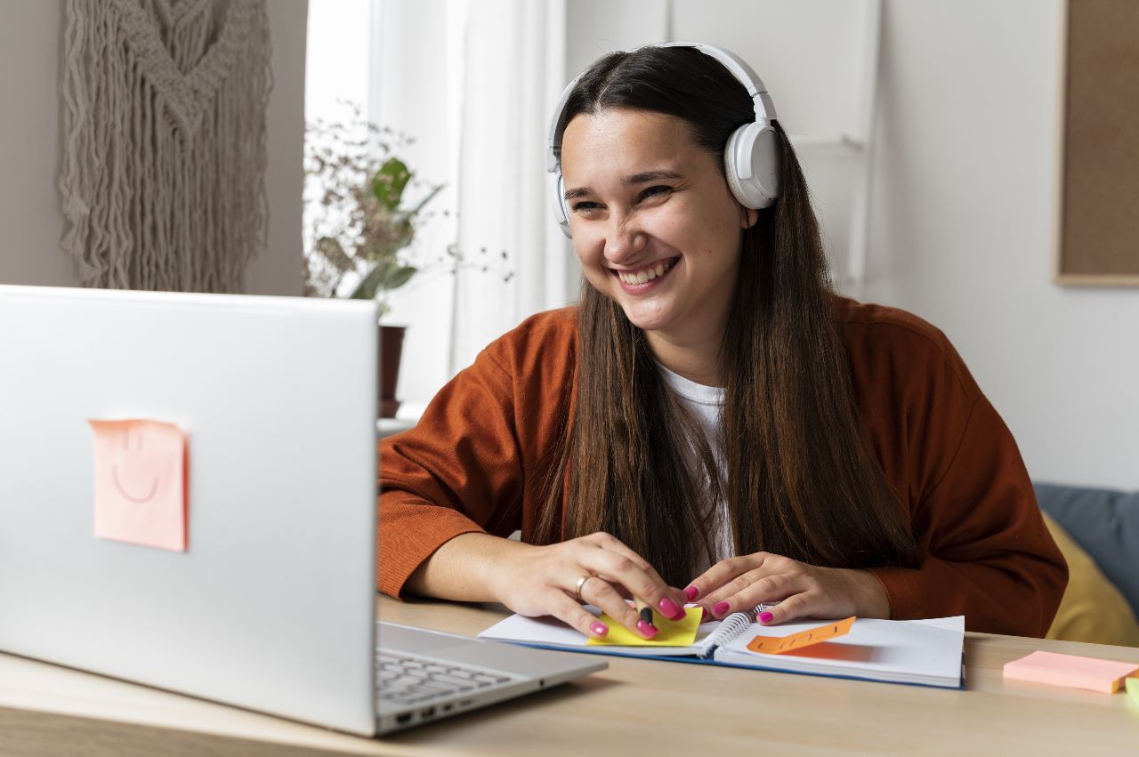 Educación en línea - virtual - a distancia